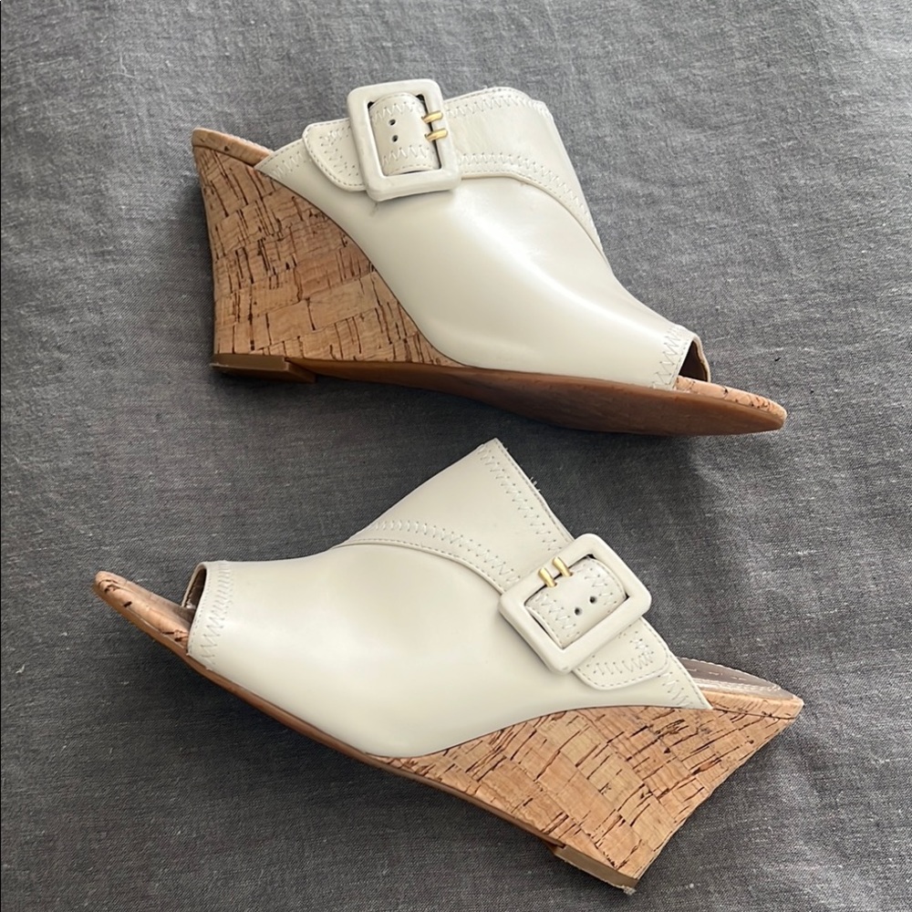 Tahari Women's Cream Leather and Cork Wedge Sandals size 8.